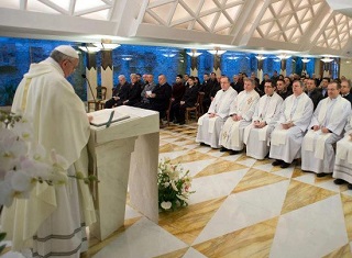 Papa faz homilia na capela da Domus Sanctae Marthae
