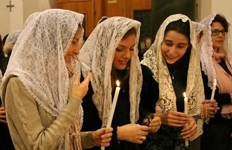 Uso de véu nas missas é recomendável