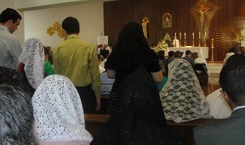 COMO SE VESTIR ADEQUADAMENTE PARA FREQUENTAR A IGREJA CATÓLICA?