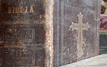 Pela primeira vez, Bíblia é traduzida para o idioma tai