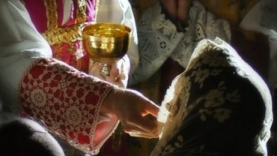 A DESSACRALIZAÇÃO DA MISSA